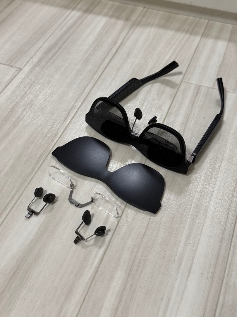 極美品　XREAL Air ARグラス　NR-7100RGL