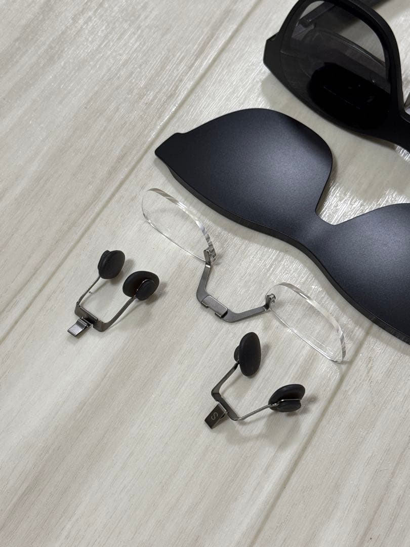 極美品　XREAL Air ARグラス　NR-7100RGL