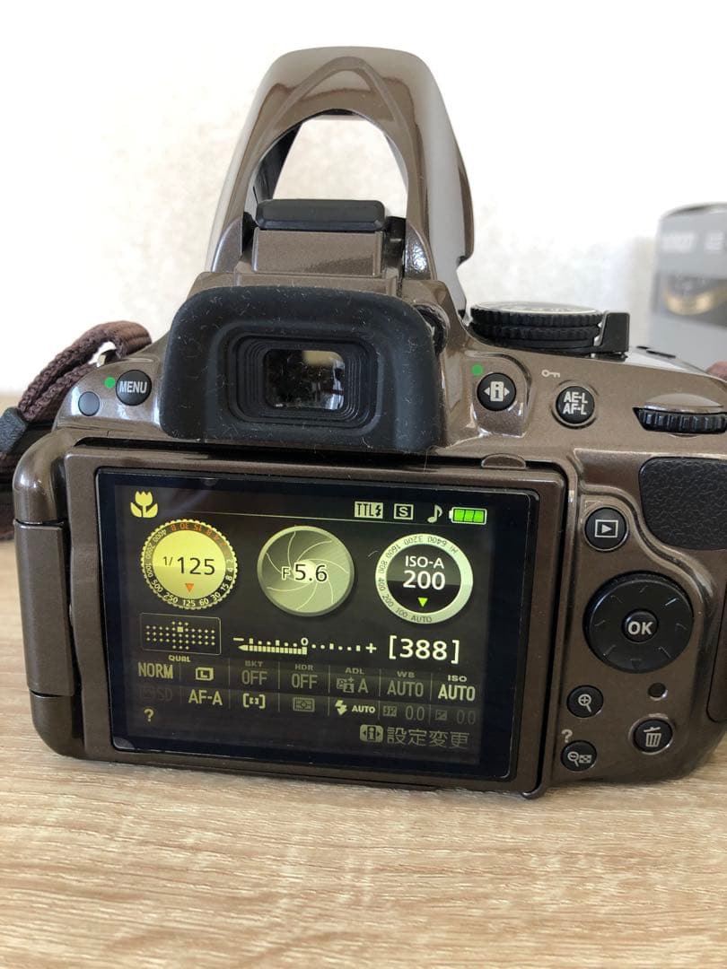 Nikon D5200 デジタル一眼レフカメラレンズ3本付き