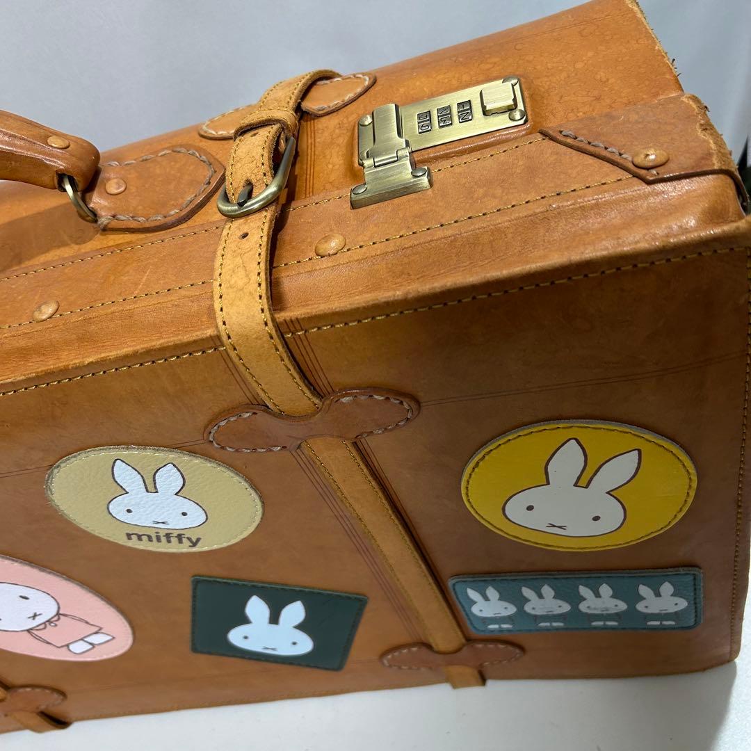 希少■ ミッフィー　リーブス　トランクケース　牛革