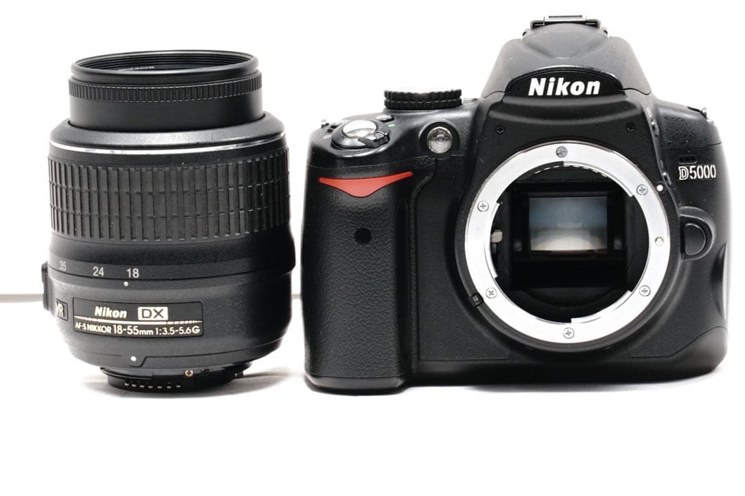 【美品】Nikon D5000 完動品 一眼レフ スマホ転送 手ぶれ補正