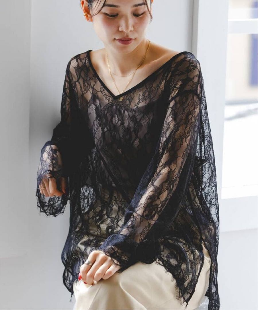 NOBLE サラサシアーレースブラウス　黒　新品同様！
