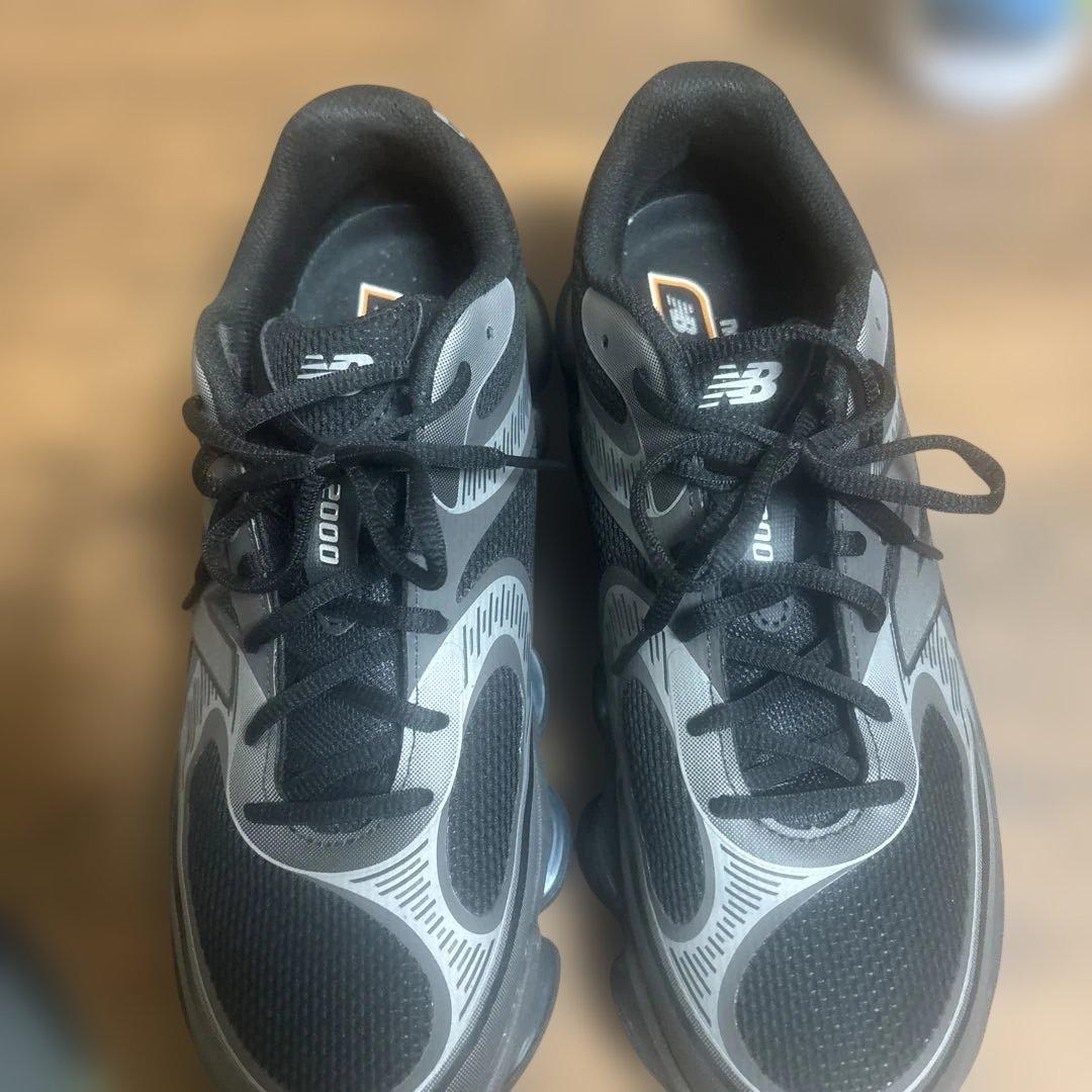 ニューバランス　Abzorb 2000