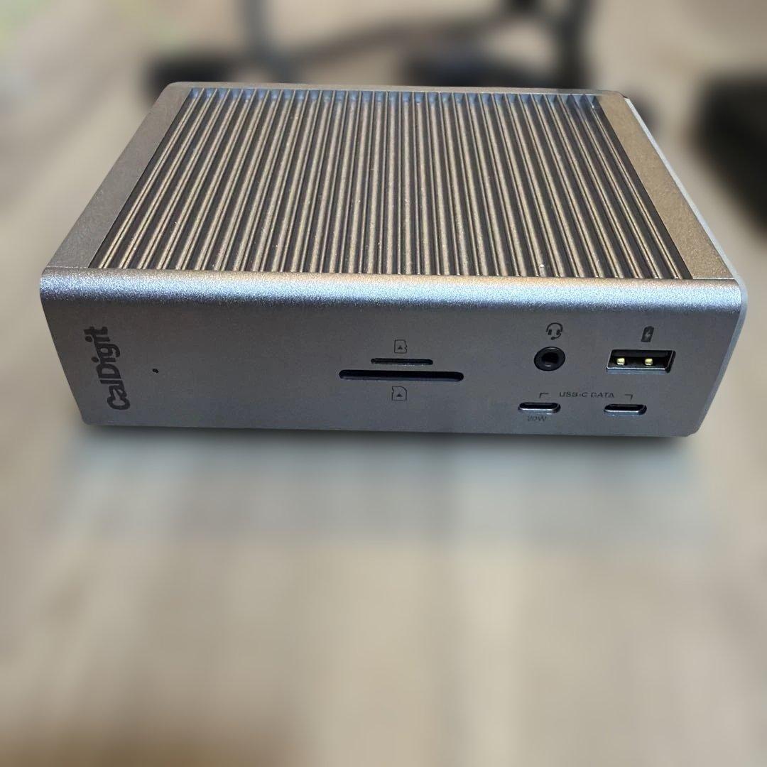 分配器・切替器 CalDigit TS4 Thunderbolt Station 4