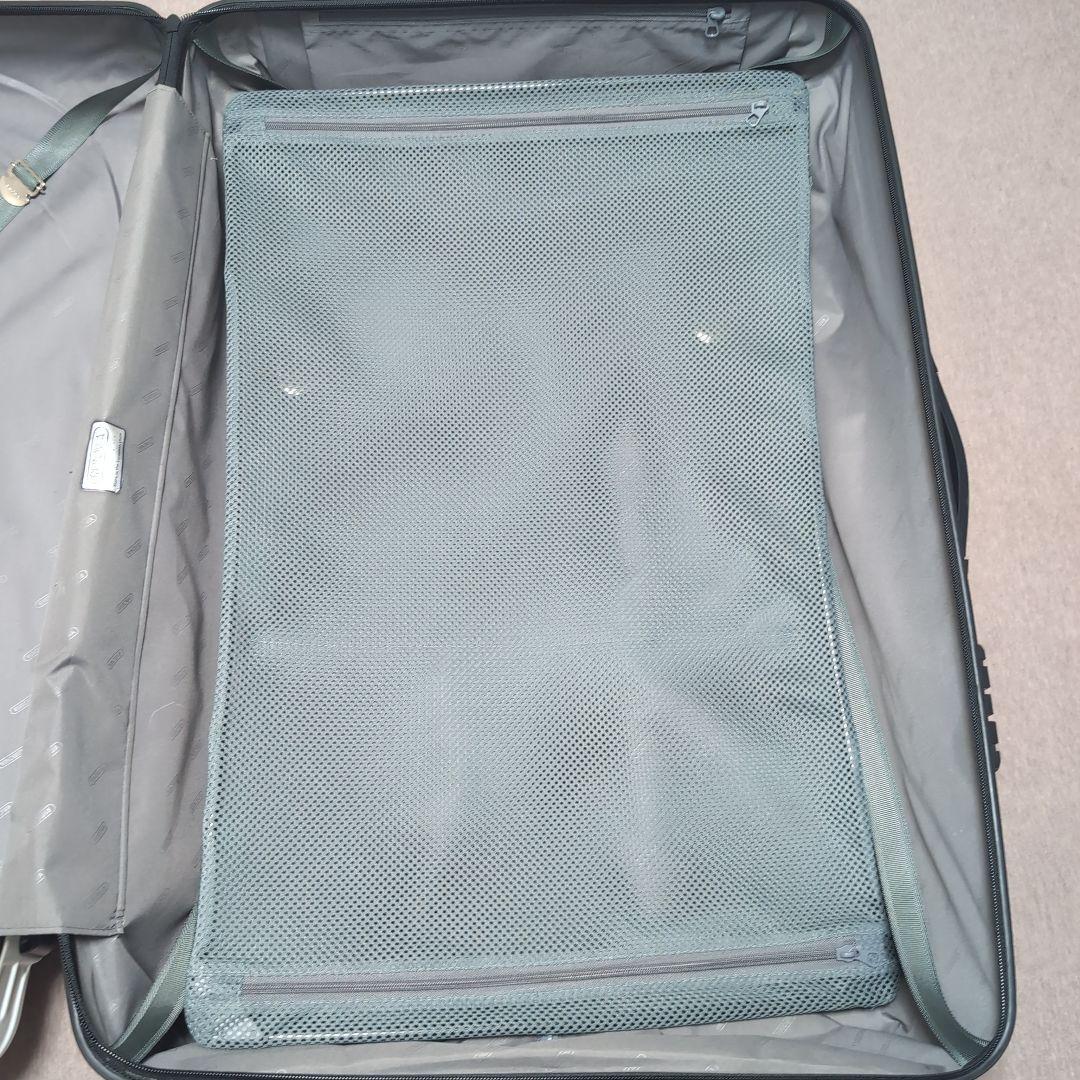 リモワスーツケース