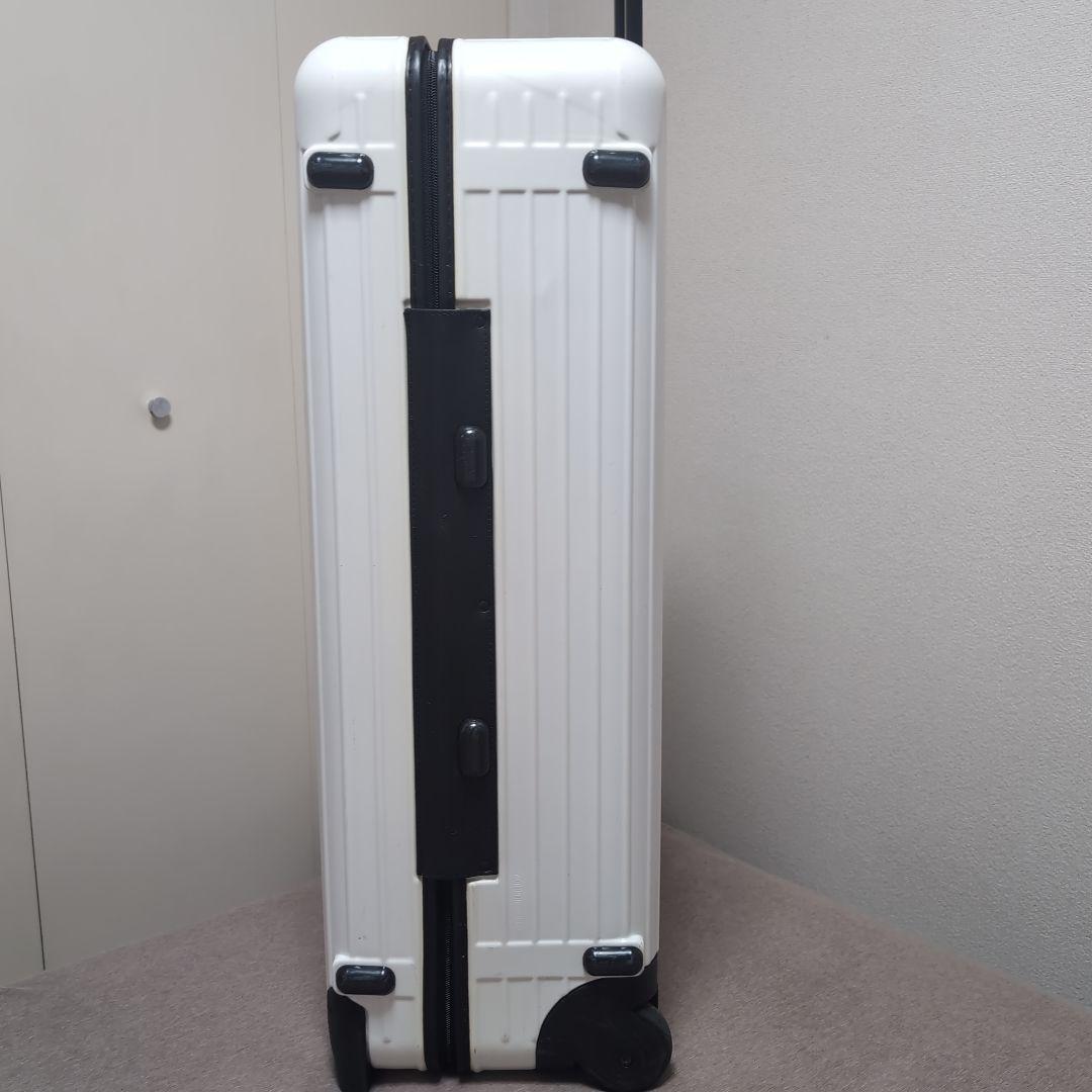 リモワスーツケース