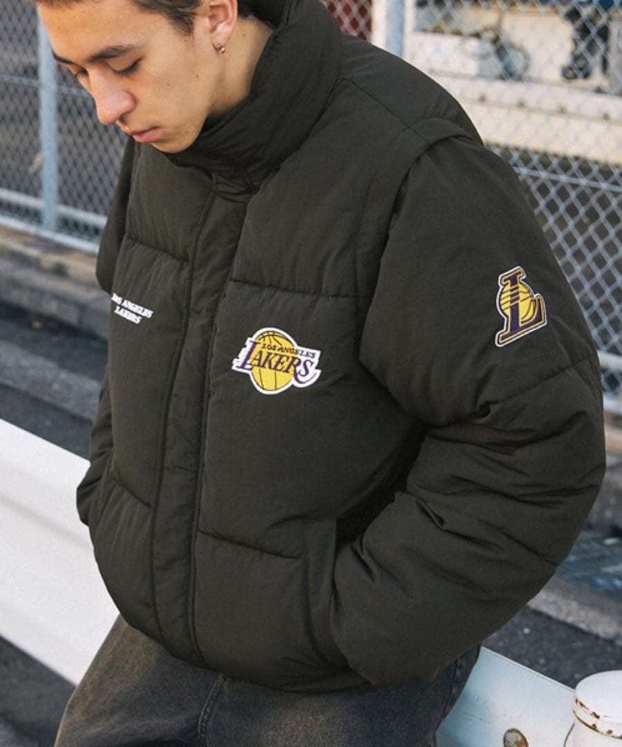 【新品】LAKERS ブラック ダウンジャケット