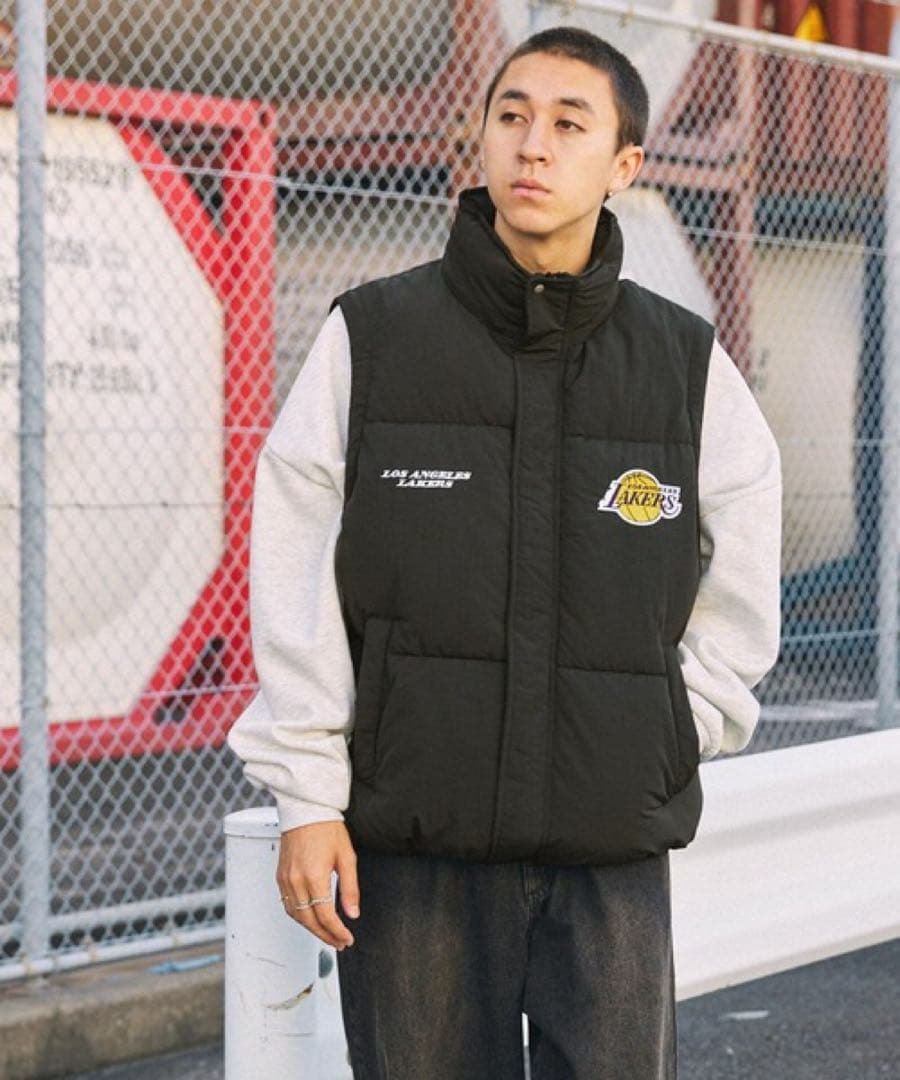 【新品】LAKERS ブラック ダウンジャケット