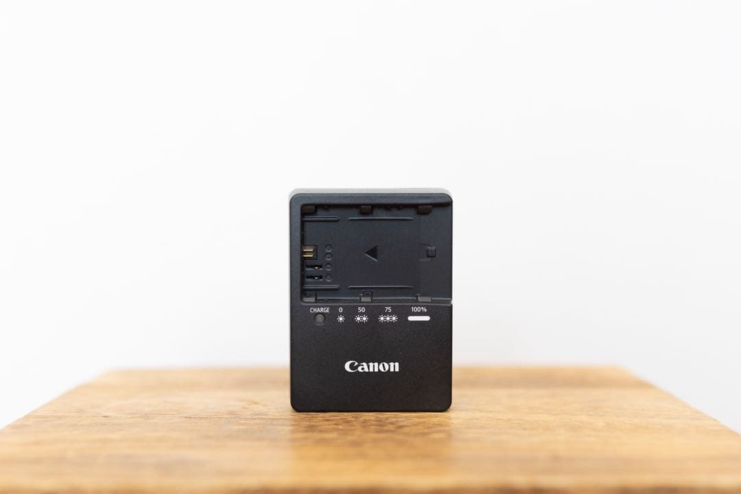 Canon EOS R6 ミラーレス一眼(訳あり)