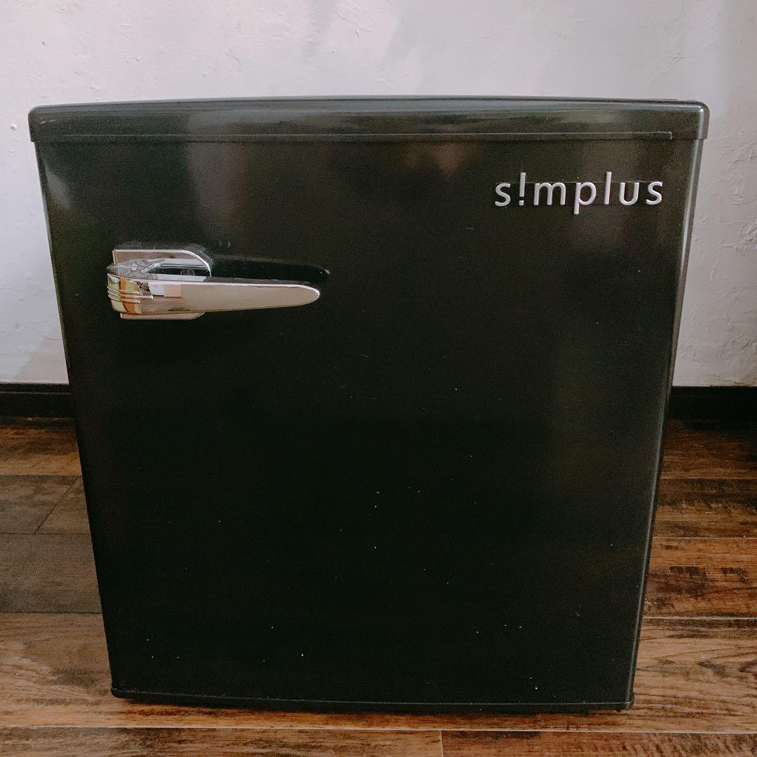 simplus 冷蔵庫　1ドア48L ブラック　2019年製　レトロデザイン