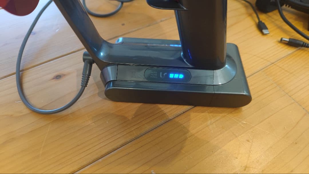 Dyson スティッククリーナー v10 fluffy SV12 動作品