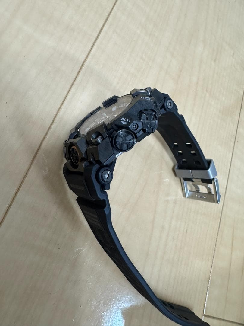 時計 CASIO GWG-B1000-1AJF