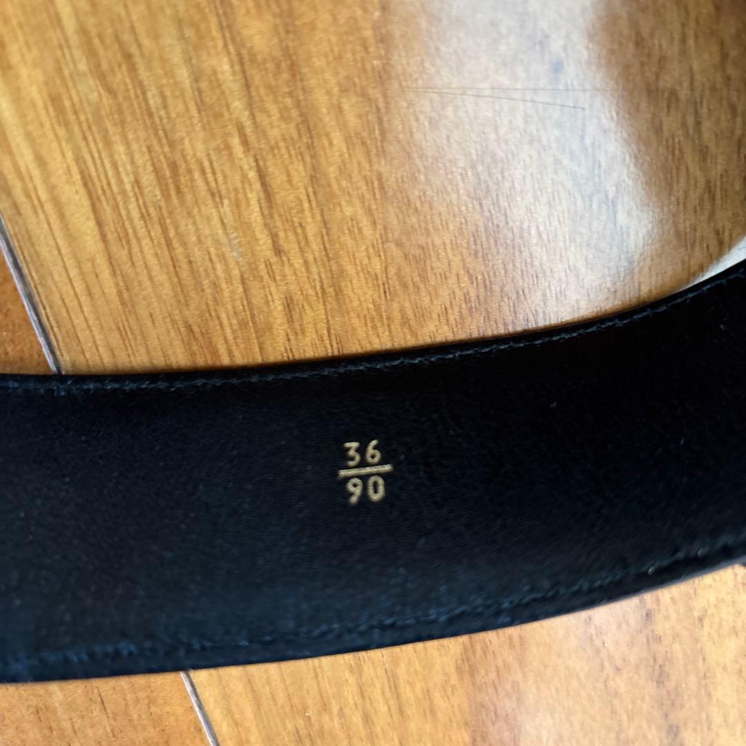 PRADA ブラックレザー メンズ蛇バックルベルト