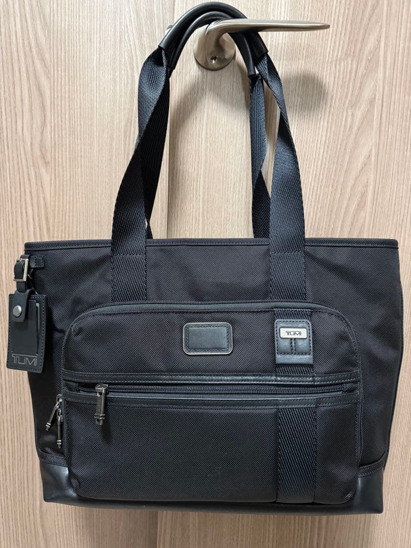 TUMI ブラック トートバッグ
