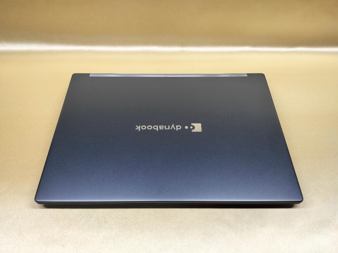 東芝　Dynabook G83/KW　高性能　2023年モデル(K-208)