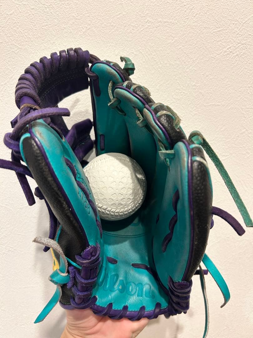 Wilson A2000 硬式グローブ 黒/紫/青