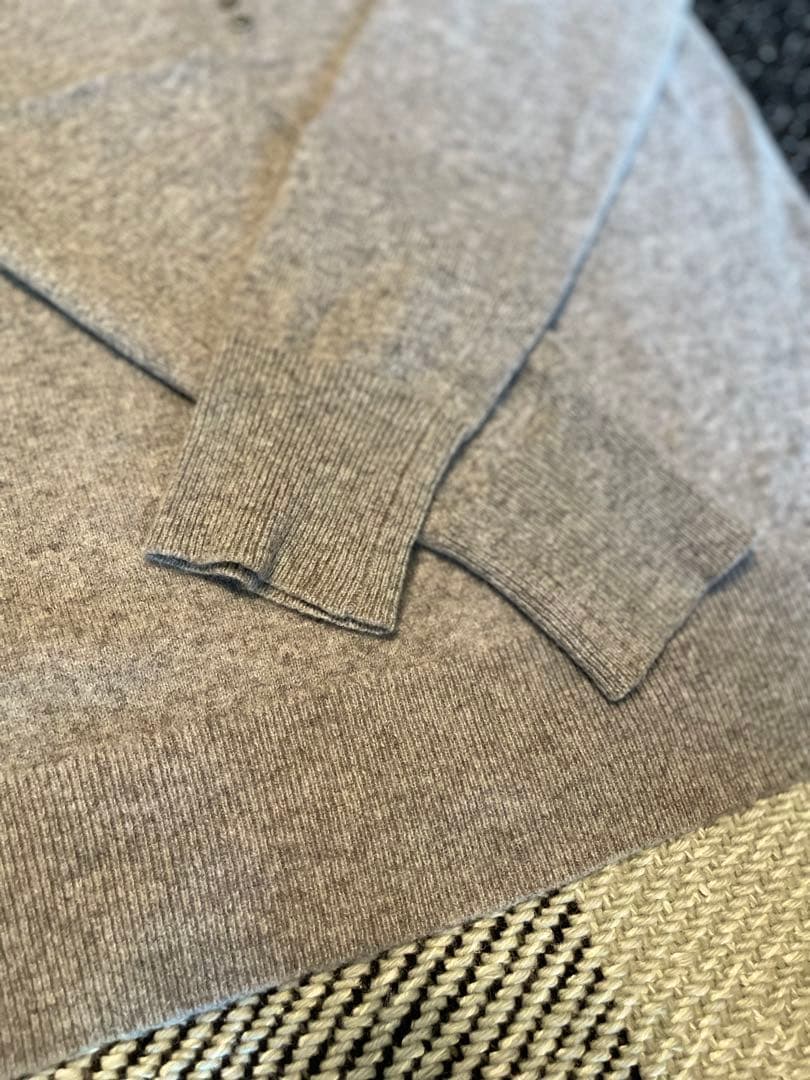 Theory グレー ボタン付き ニット M