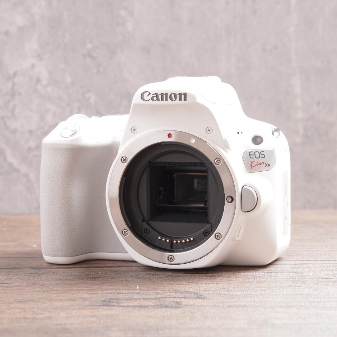 美品✨望遠レンズセット✨ホワイト✨Canon EOS Kiss X9　1050