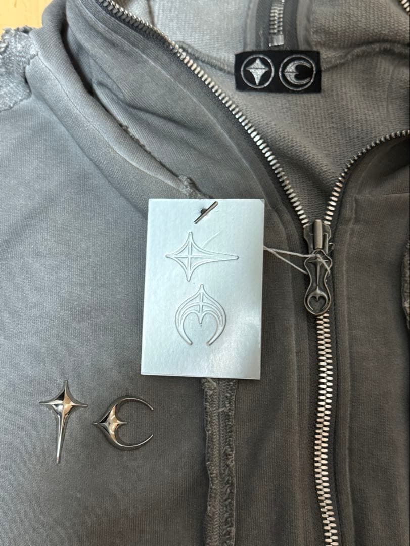 ThugClub Galdiator Zip-upHoodie➕SwordCap