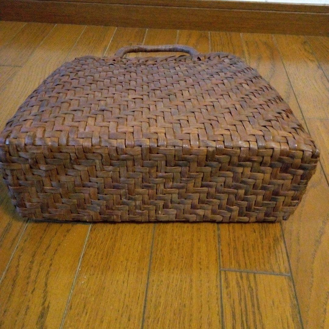 山葡萄網代編みかごバッグ