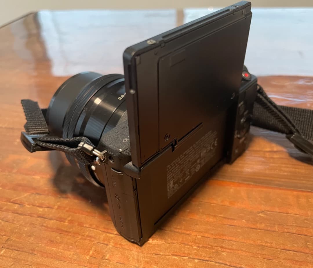 SONY α5100 ミラーレスカメラ 16-50mmレンズ付き