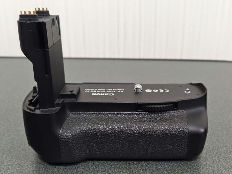 デジタルカメラ Canon EOS 7D+BG-E7