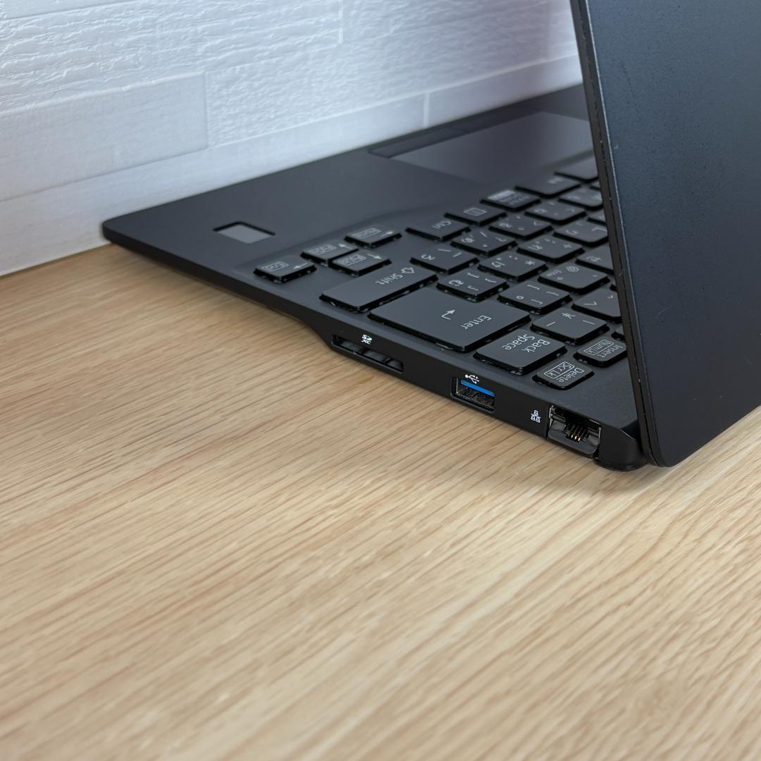 富士通　11世代i5　美品　ノートパソコン　Windows11　オフィス付　13