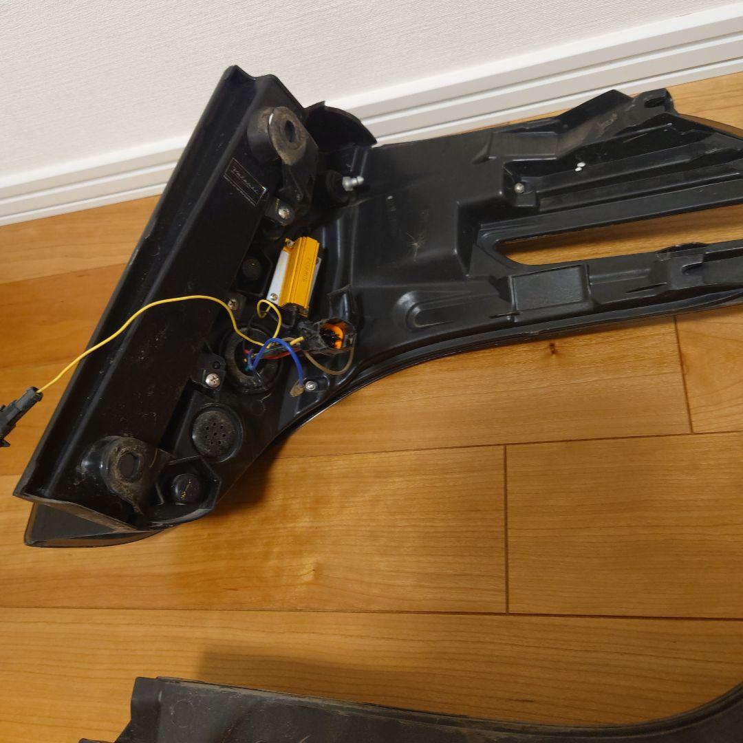 ヴァレンティ ジュエルＬＥＤテールランプ　アルファード 前期　タイプ2 スモーク