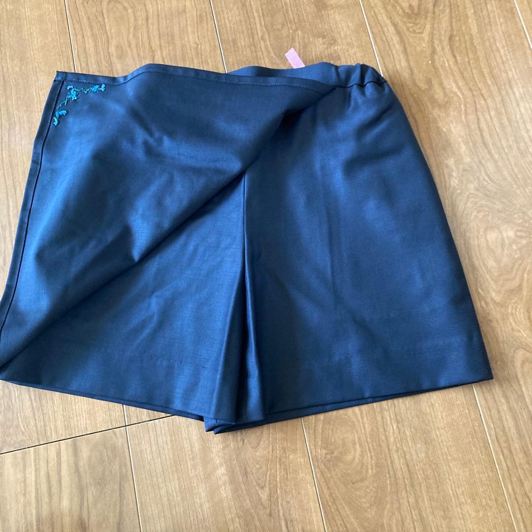 小学校受験用 ネイビー キュロットスカート 青い花の刺繍