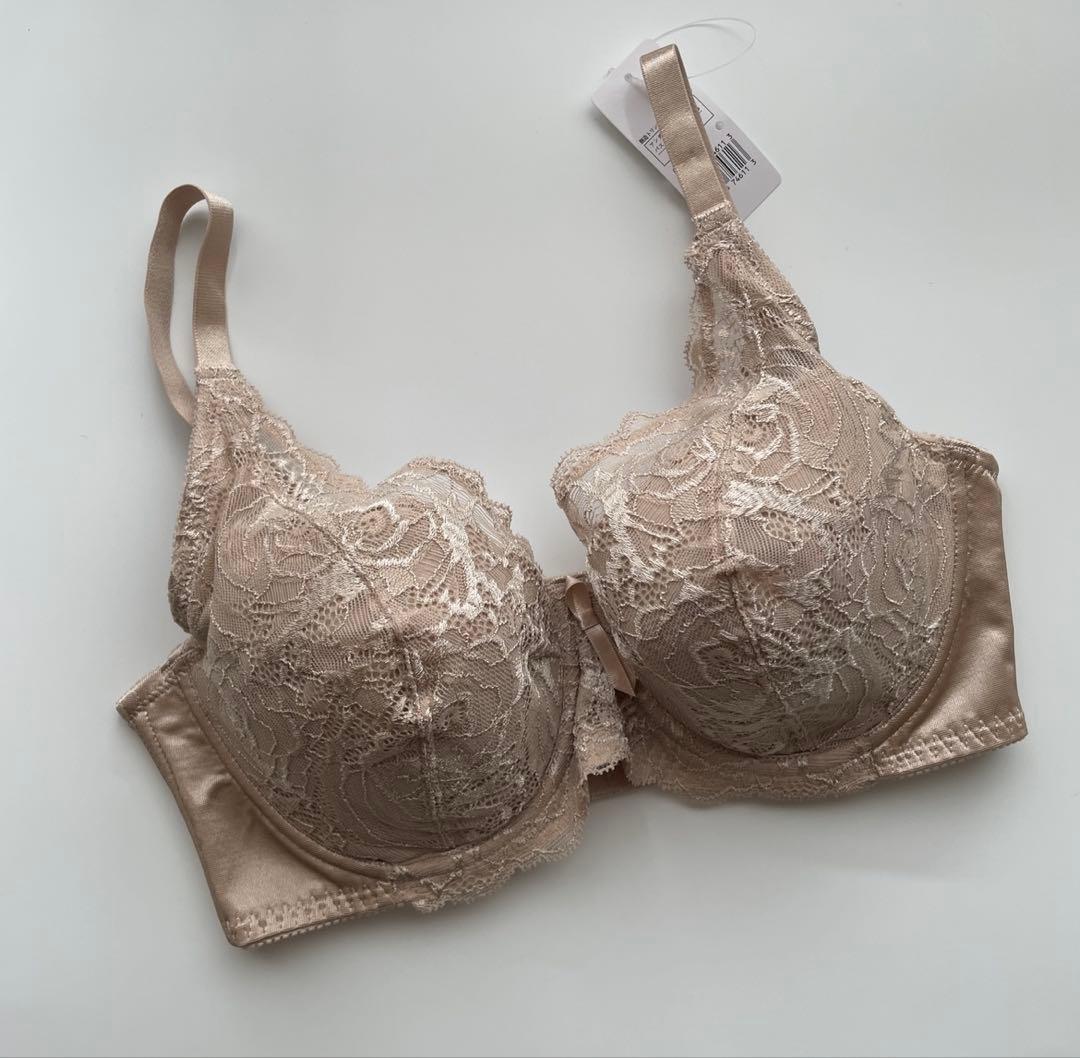 専用　新品　トリンプ　D75 3枚　フルカップブラ　花柄レースブラ