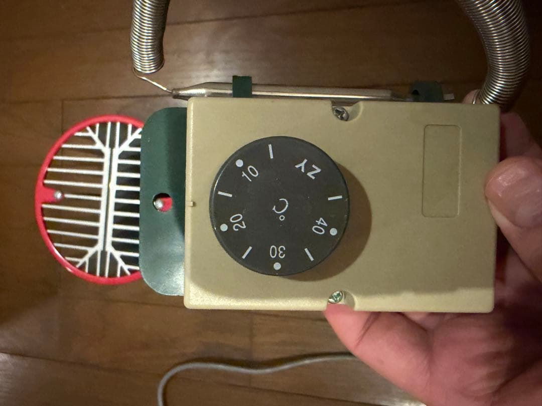 昭和精機工業　パネルヒーター NS-200 200W グリーンサーモ付き