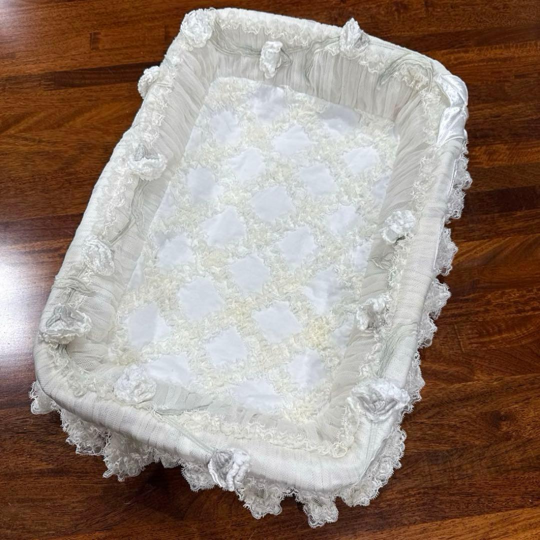 さえら　ヒスクローネ　かご