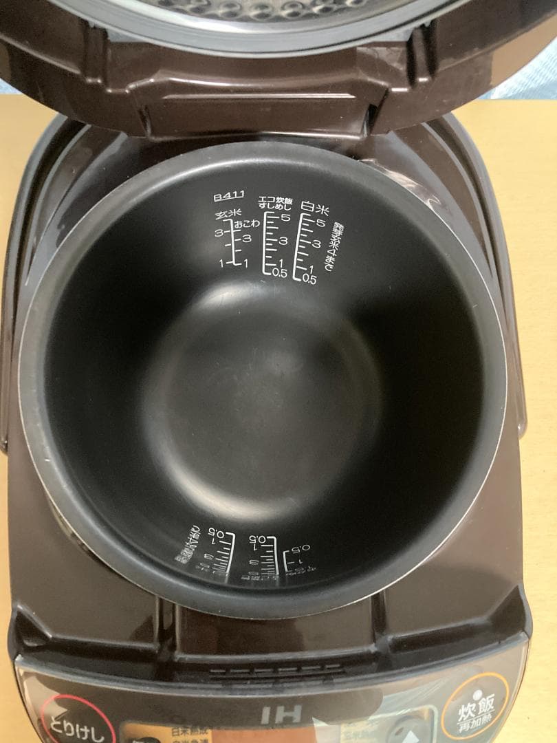 ★★2018 年製 Zojirushi NP-VZ10 炊飯器 5.5合★001