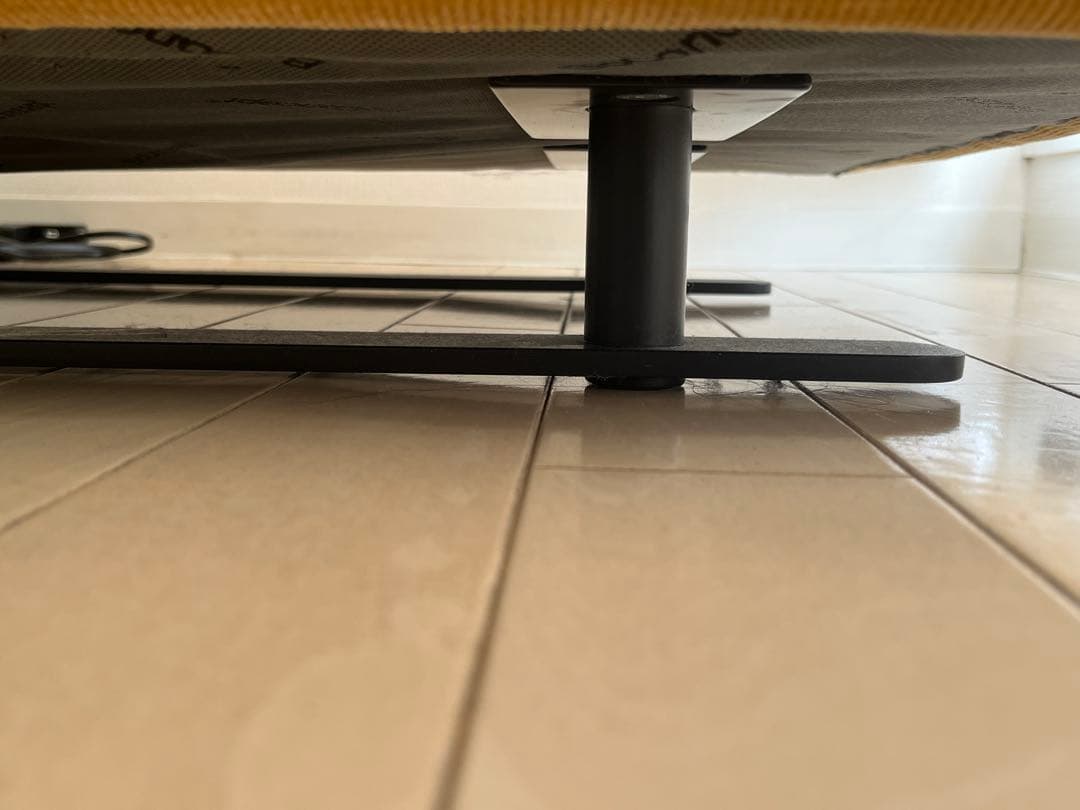 Boconcept ボーコンセプト イエローオットマン