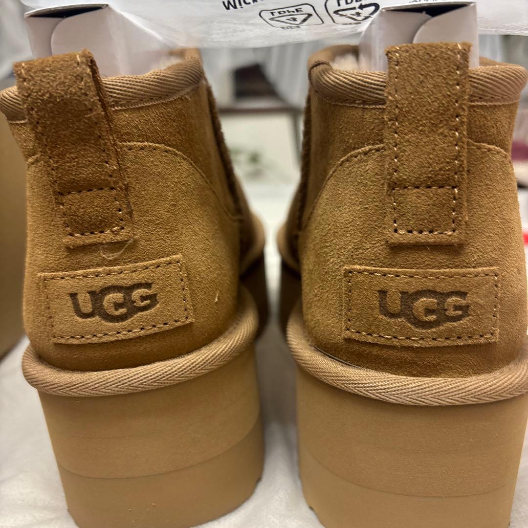 新品未使用UGGクラシックウルトラミニ プラットフォーム チェスナット 24cm