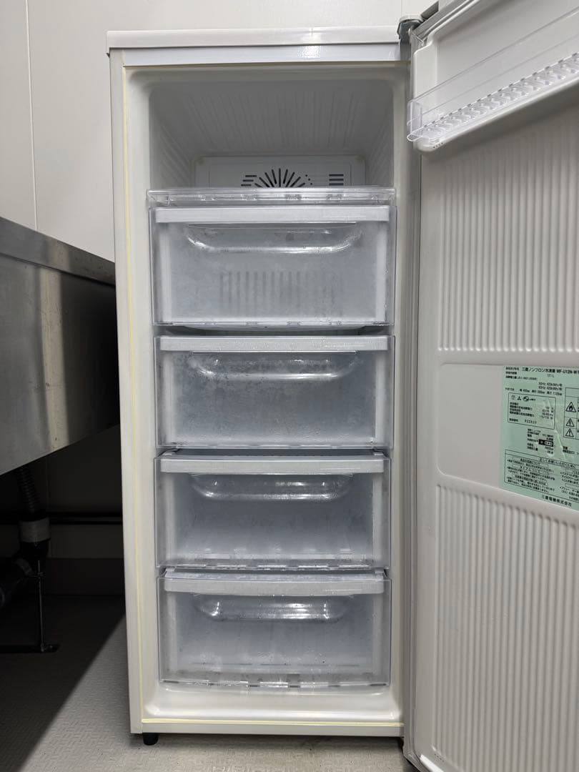 【送料込み】三菱ノンフロン冷凍庫 121L MF-U12N-W 2010年製