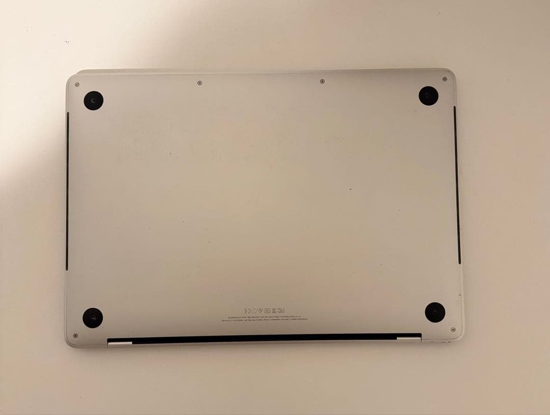 Macbook Pro 2017 13インチ 今年最新mac os