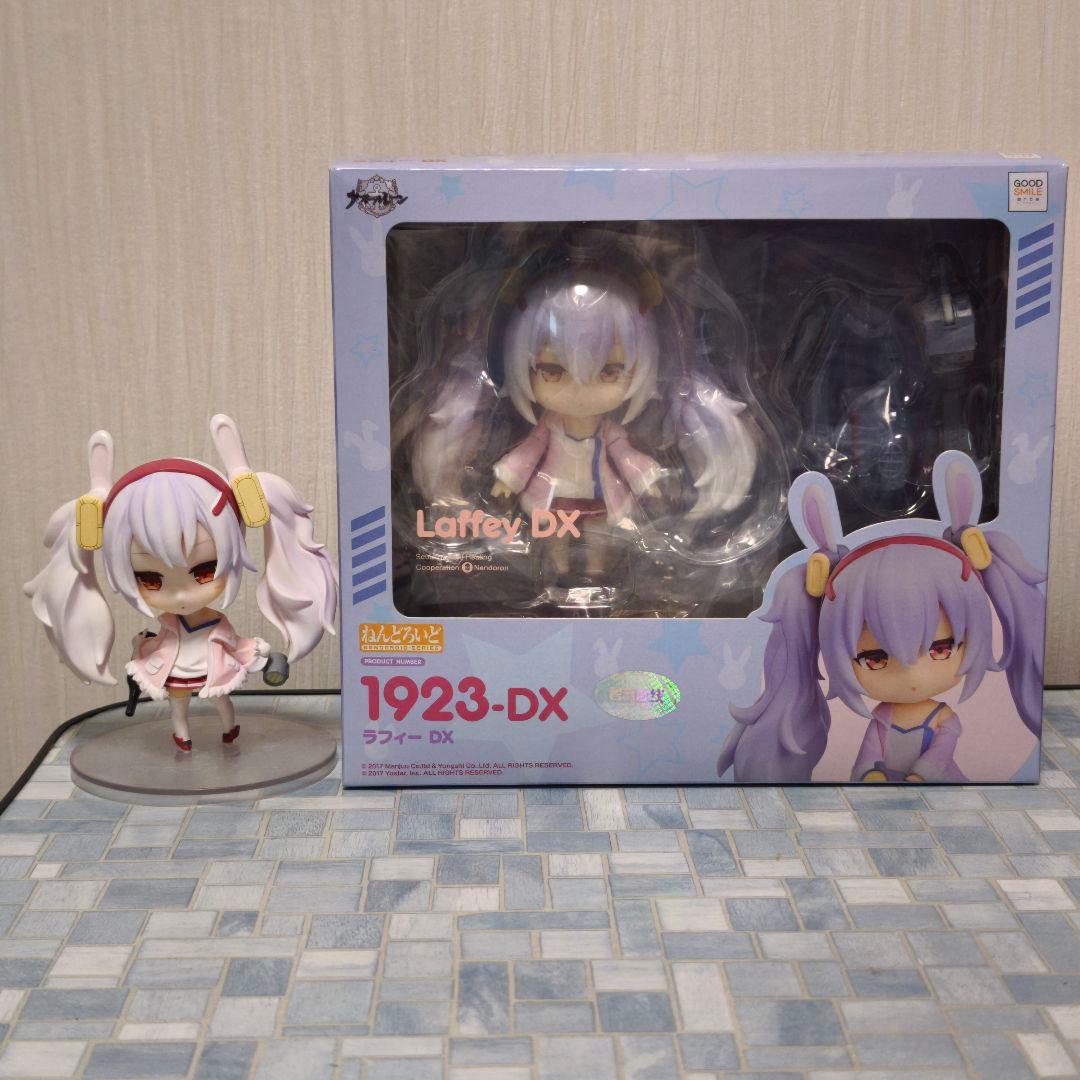 ♡*様 アズールレーン　アズレン　ラフィー　フィギュア　グッズ　カード40品