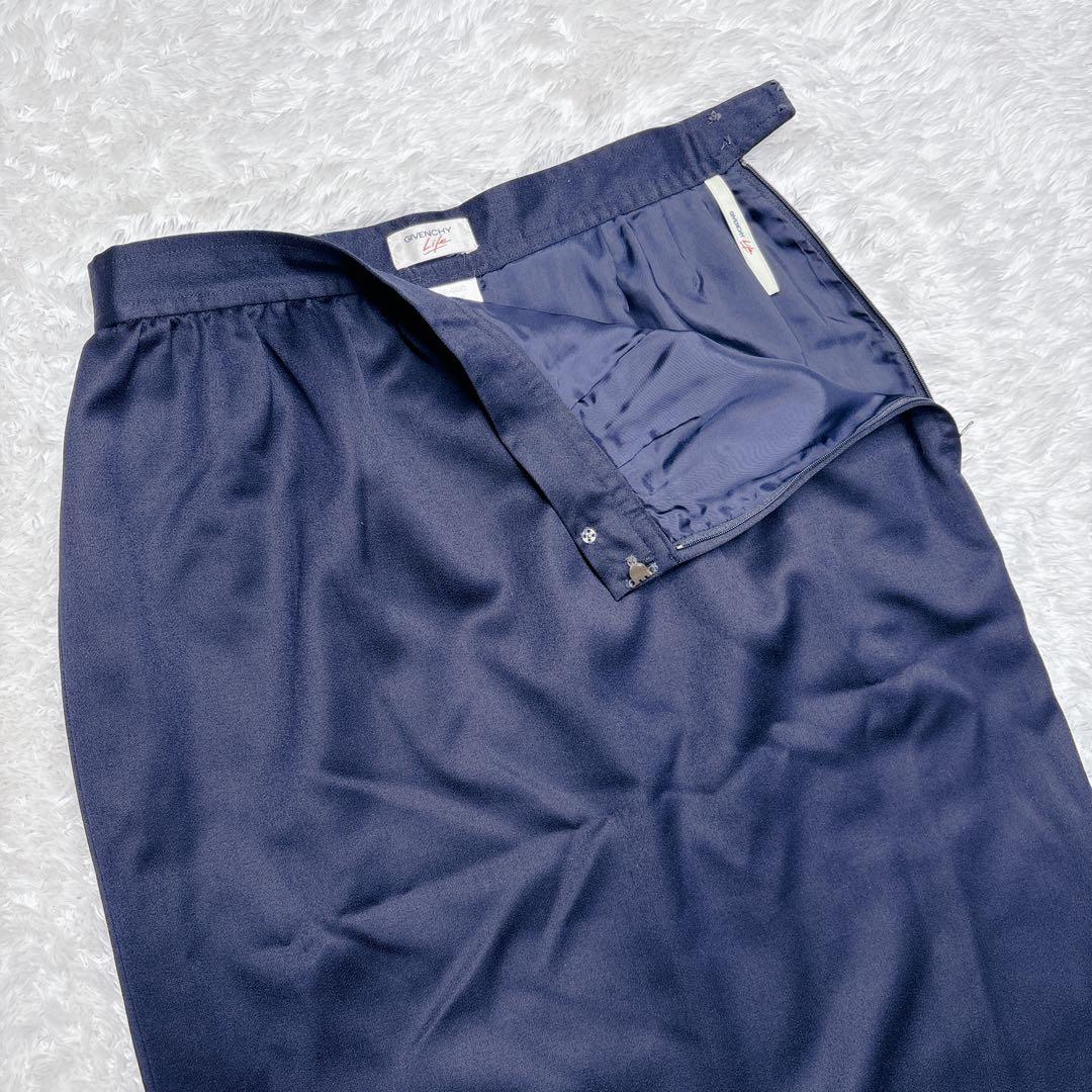 GIVENCHY Life ノーカラー 金ボタン スカートスーツ ネイビー