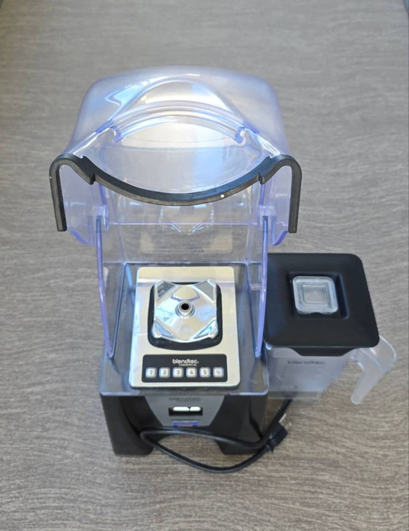 新春特別初売　ブレンダー専用ジャグ２個付 Connoisseur 825