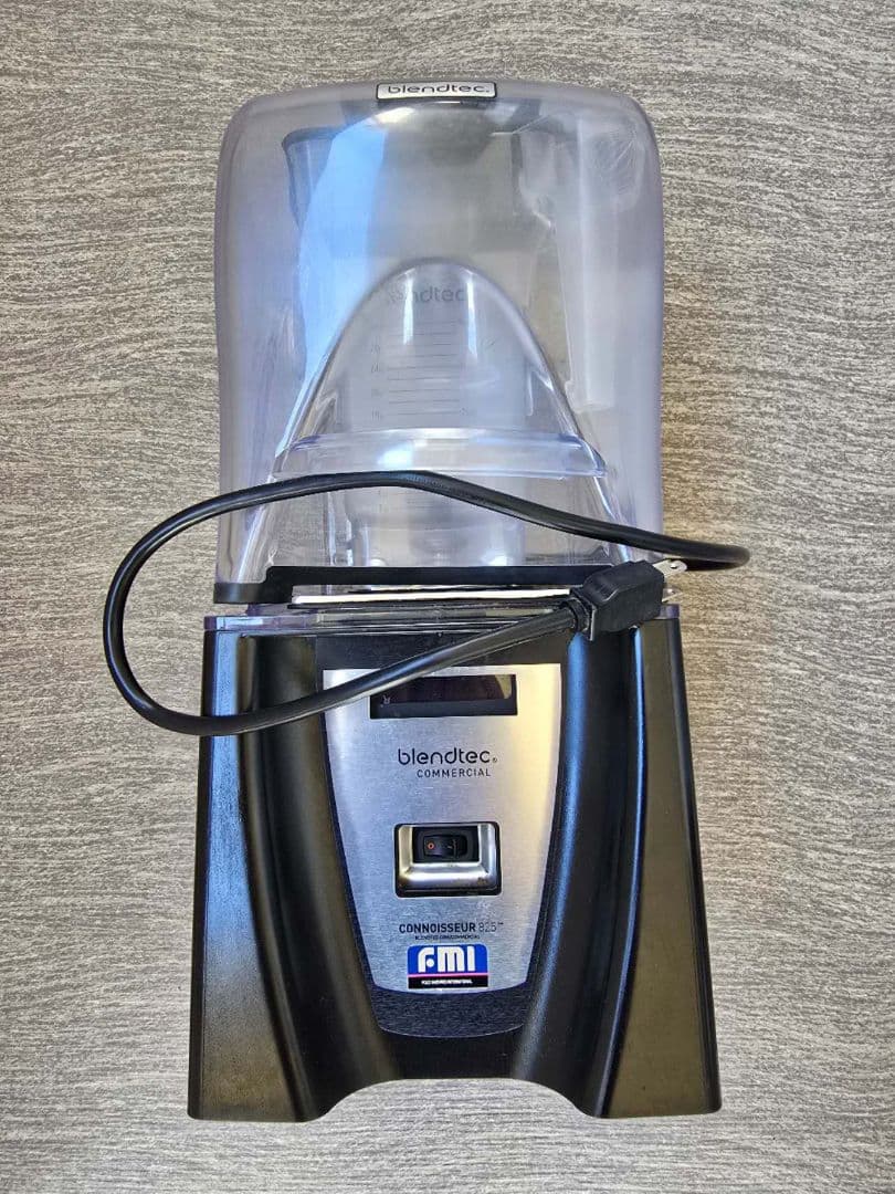 新春特別初売　ブレンダー専用ジャグ２個付 Connoisseur 825