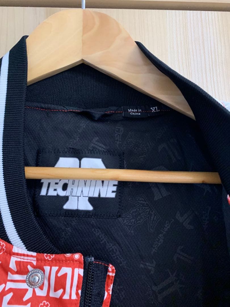 TECHNINE バンダナ柄 スタジャン スノーボードウェア XL