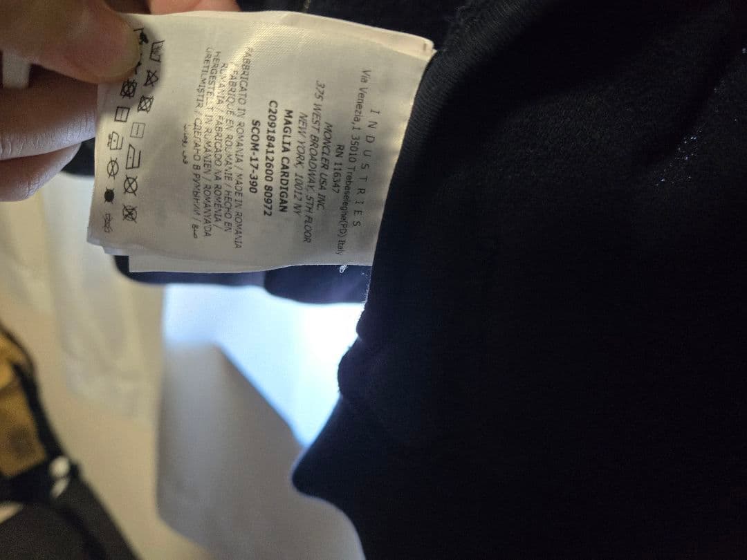 m*g様 MONCLER タブルワッペンパーカーXS