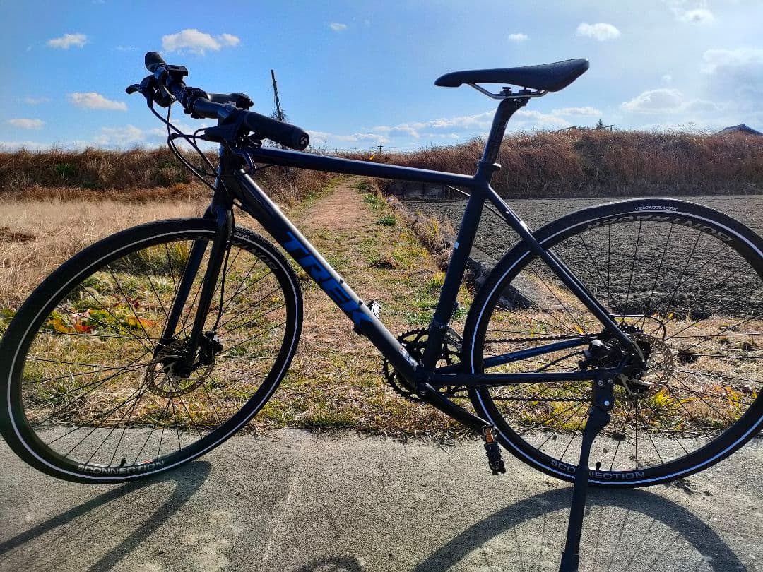 Trek クロスバイク　ZEKTOR2