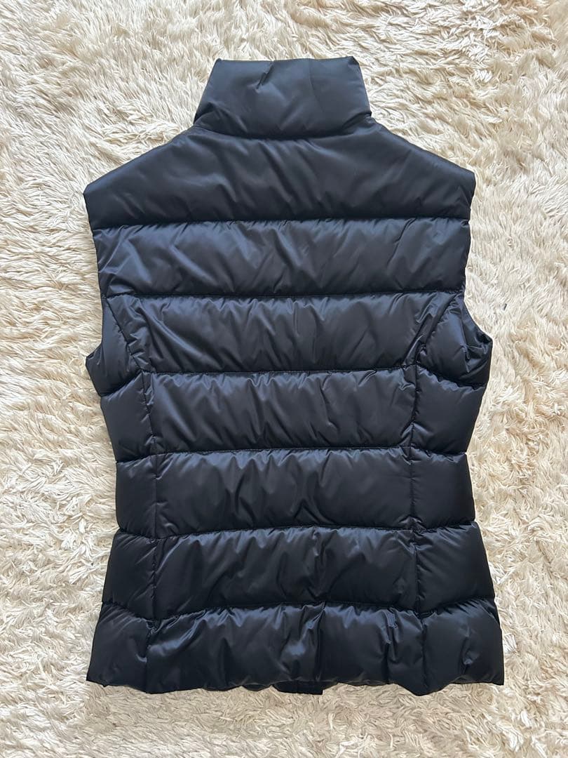 PRADA ブラック ダウンベスト　サイズ38