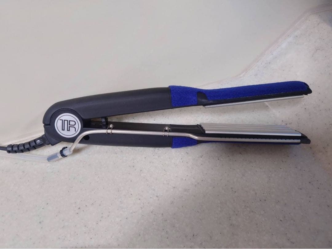 ヘアーリフォーマー エアーアイロンP-FIXストレート ヘアアイロン