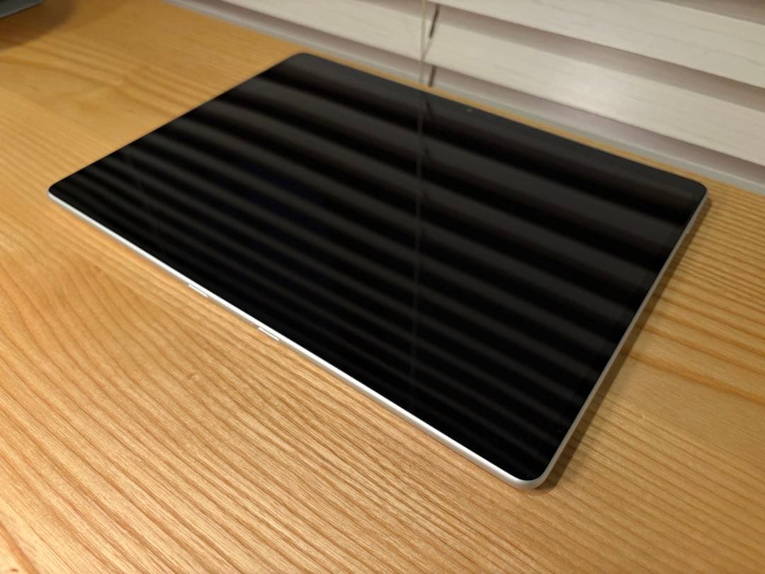 surface pro8 8GB 256 13インチ　純正キーボード　赤