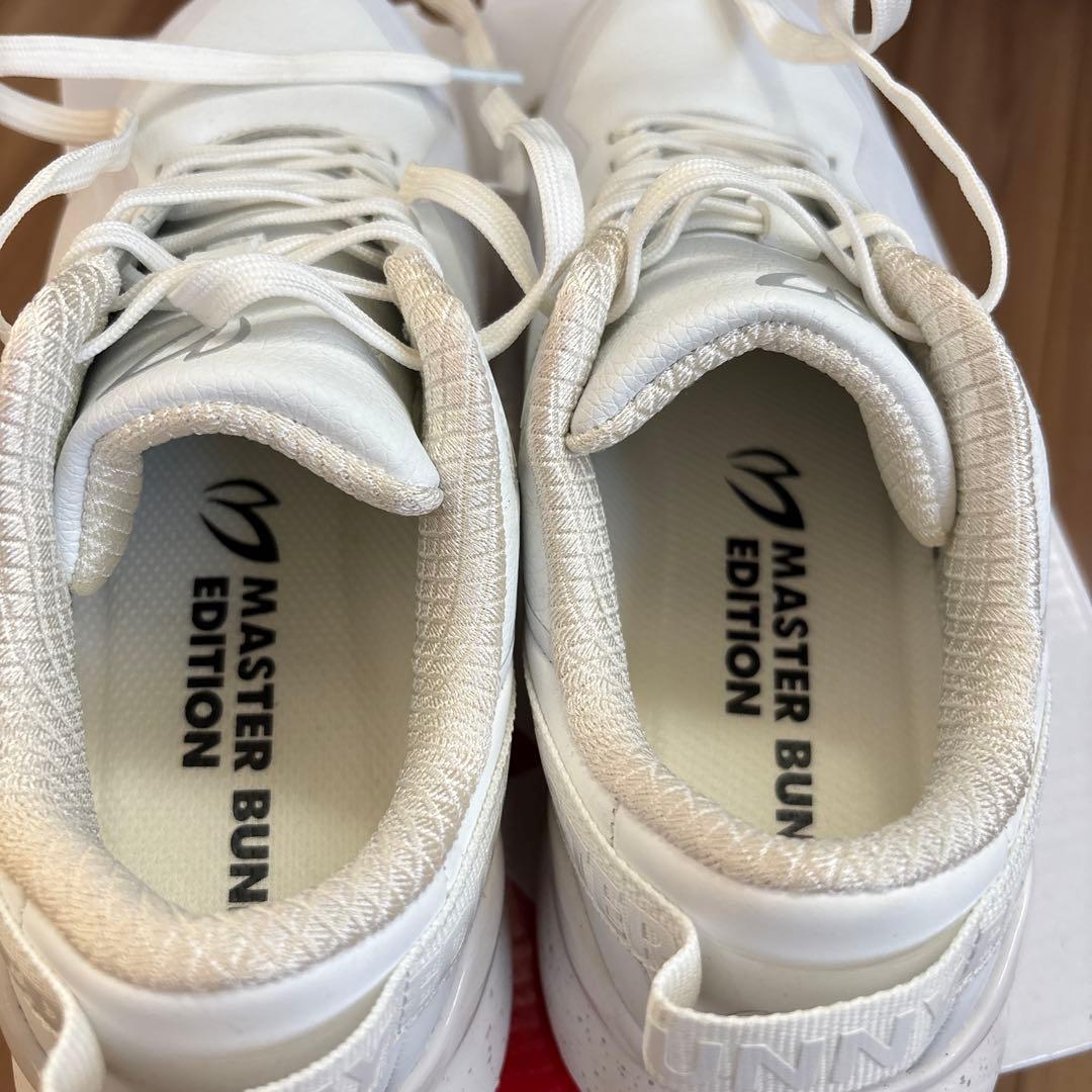 MASTER BUNNY EDITION ホワイト ゴルフシューズ 24.0