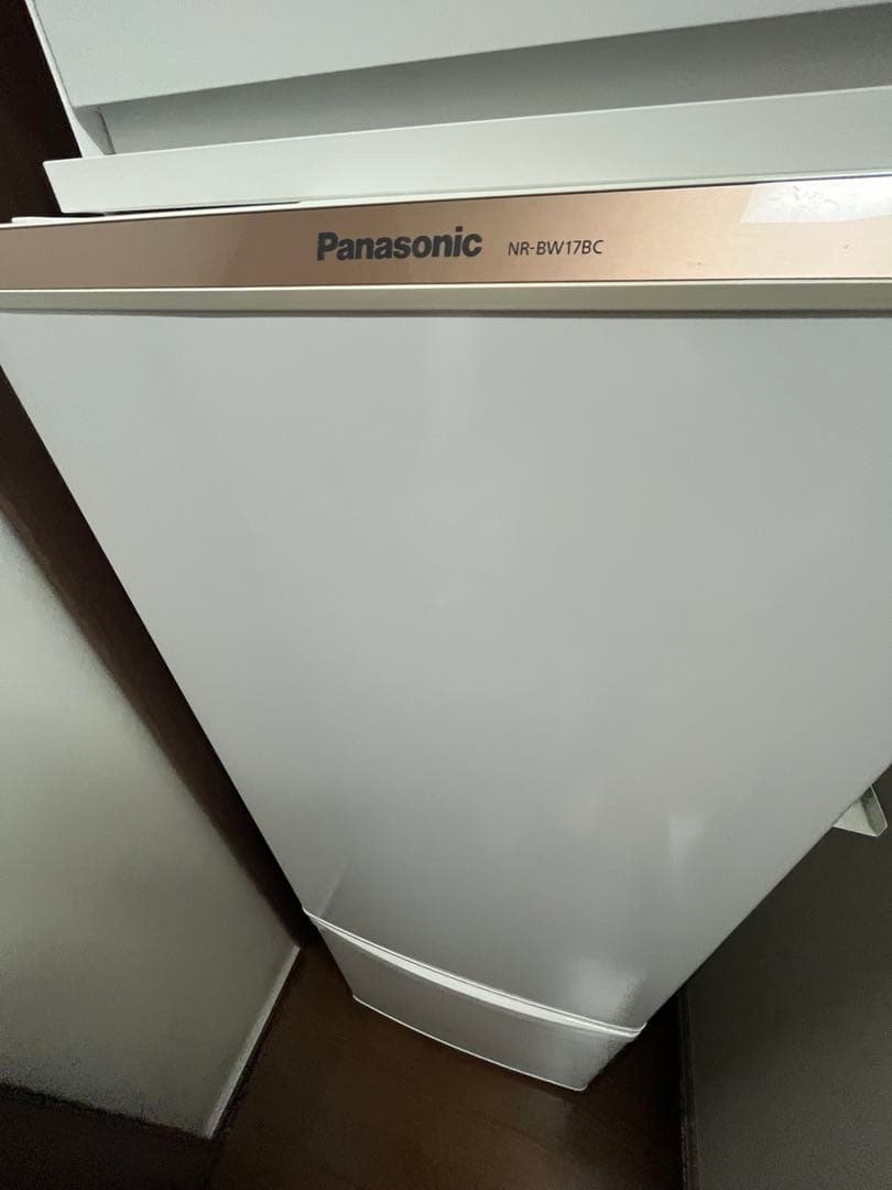 【送料込】Panasonic 冷蔵庫 ホワイト 168L NR-BW17BC-W