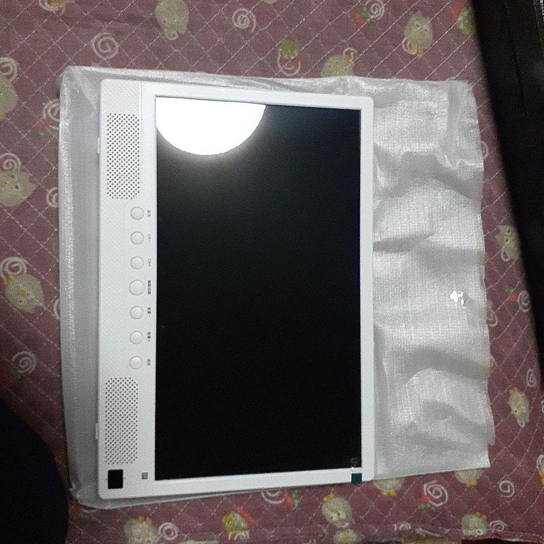 新品 14インチ ポータブルテレビ PVT-14W